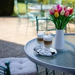 Ovit Hotell 3*