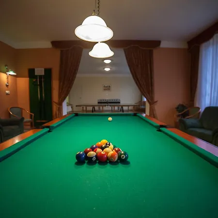 Ovit Szálloda 3*